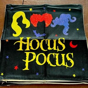 4 piece Hocus Pocus pillow covers it’s a 18” X 18” pillow